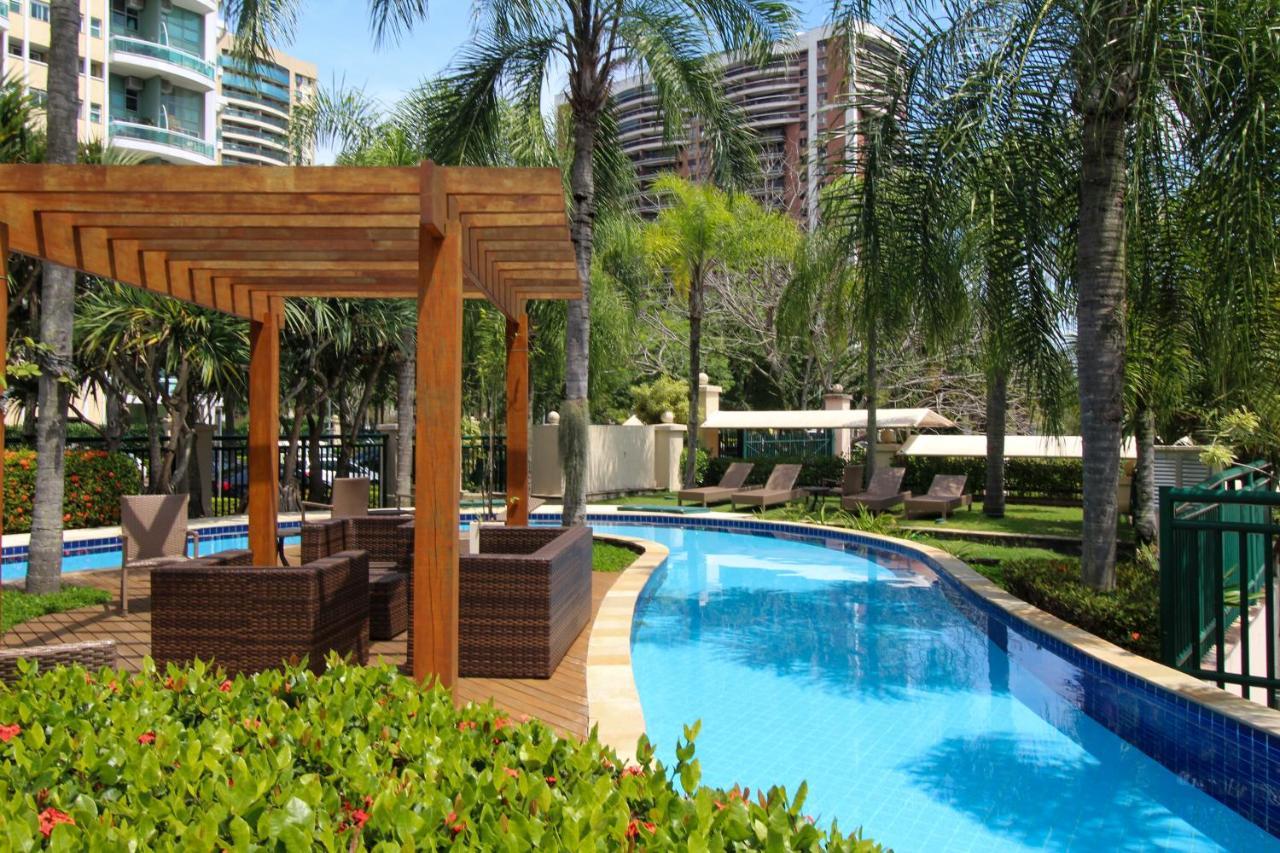Barra Da Tijuca - 508 - De Frente Maravilhosa Piscina - Estacionamento Gratuito - Academia Comphania Atletica - Balsa Gratis - Microondas - Geladeira Grande - Recepcao 24horas - Wi-fi - Com Pia Rio de Janeiro