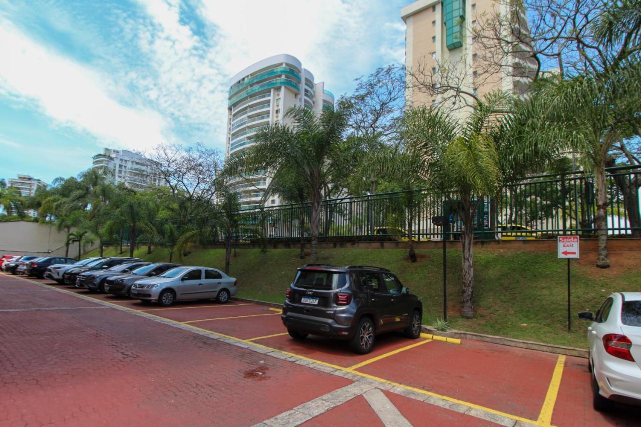 Barra Da Tijuca - 508 - De Frente Maravilhosa Piscina - Estacionamento Gratuito - Academia Comphania Atletica - Balsa Gratis - Microondas - Geladeira Grande - Recepcao 24horas - Wi-fi - Com Pia * Rio de Janeiro
