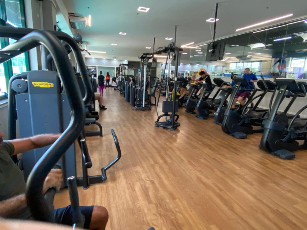 Barra Da Tijuca - 508 - De Frente Maravilhosa Piscina - Estacionamento Gratuito - Academia Comphania Atletica - Balsa Gratis - Microondas - Geladeira Grande - Recepcao 24horas - Wi-fi - Com Pia *