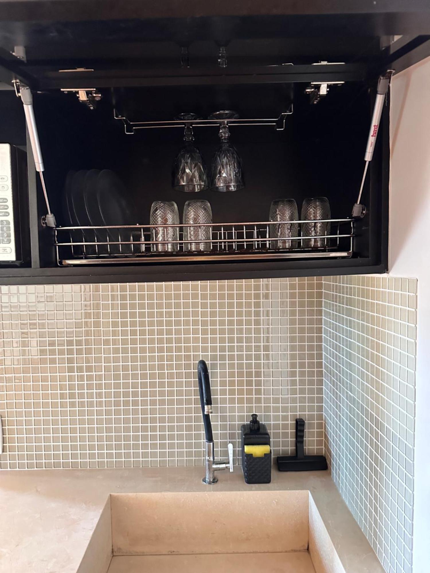 Apartment Barra Da Tijuca - 508 - De Frente Maravilhosa Piscina - Estacionamento Gratuito - Academia Comphania Atletica - Balsa Gratis - Microondas - Geladeira Grande - Recepcao 24horas - Wi-fi - Com Pia *