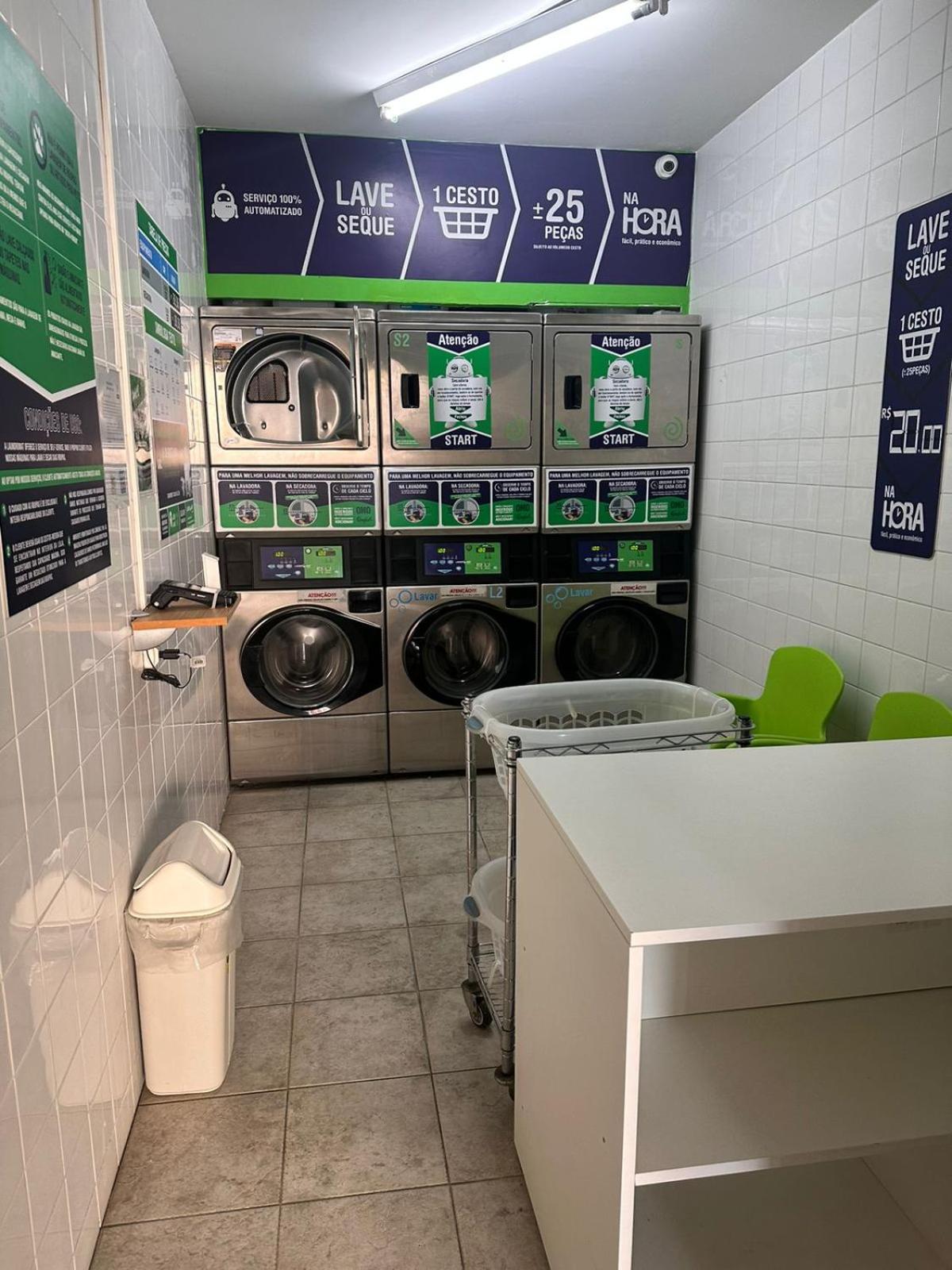 Barra Da Tijuca - 508 - De Frente Maravilhosa Piscina - Estacionamento Gratuito - Academia Comphania Atletica - Balsa Gratis - Microondas - Geladeira Grande - Recepcao 24horas - Wi-fi - Com Pia Apartment