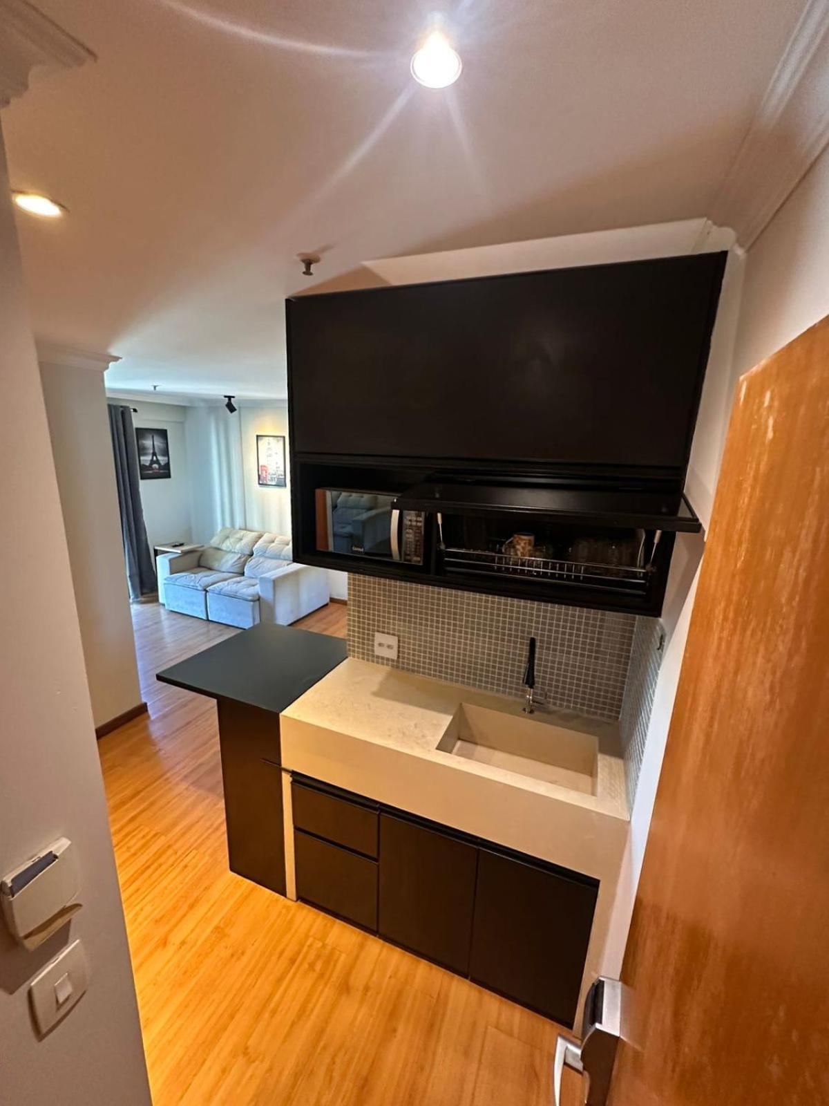 Apartment Barra Da Tijuca - 508 - De Frente Maravilhosa Piscina - Estacionamento Gratuito - Academia Comphania Atletica - Balsa Gratis - Microondas - Geladeira Grande - Recepcao 24horas - Wi-fi - Com Pia