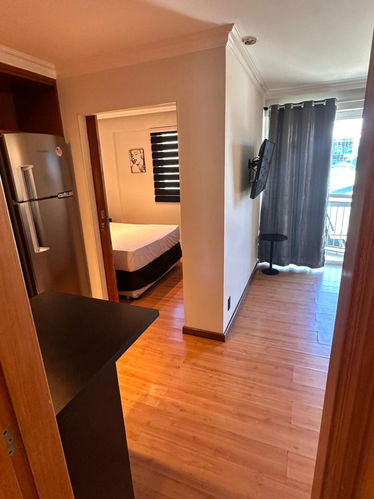 Barra Da Tijuca - 508 - De Frente Maravilhosa Piscina - Estacionamento Gratuito - Academia Comphania Atletica - Balsa Gratis - Microondas - Geladeira Grande - Recepcao 24horas - Wi-fi - Com Pia * Rio de Janeiro